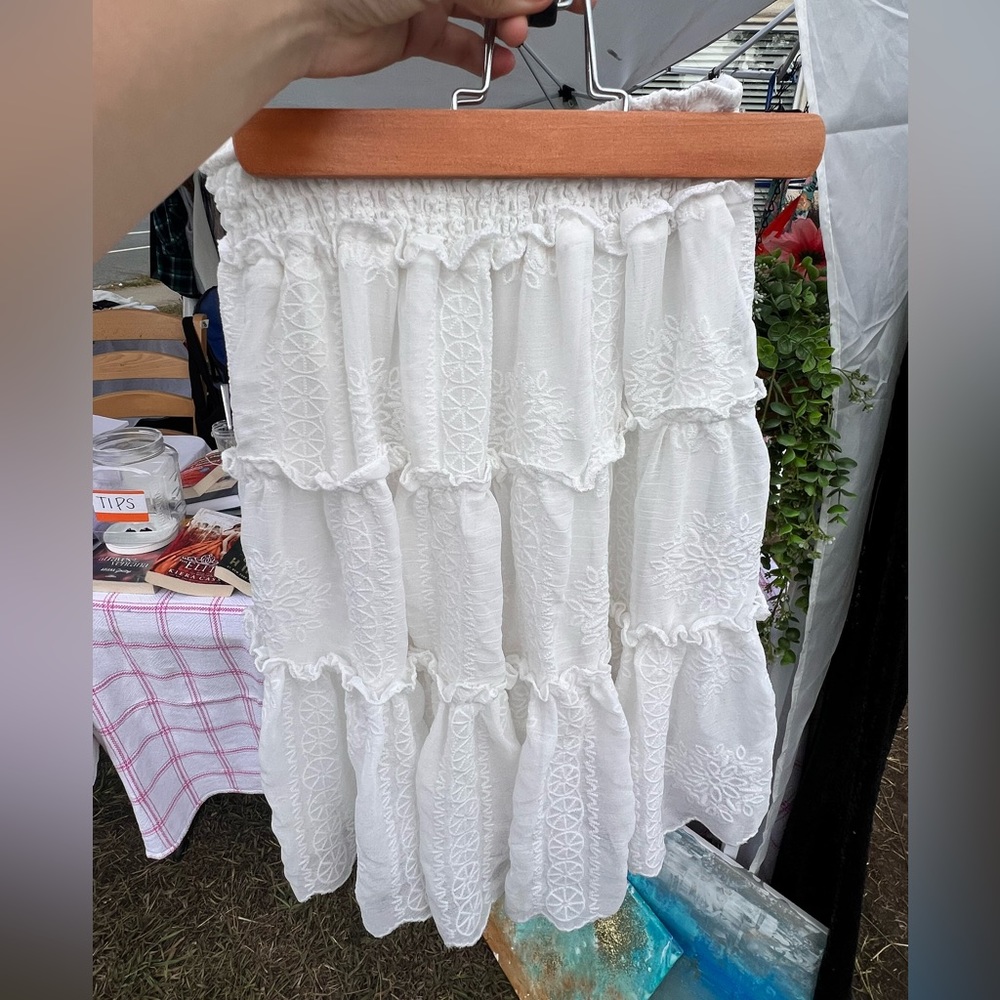 Cutest white skirt :)